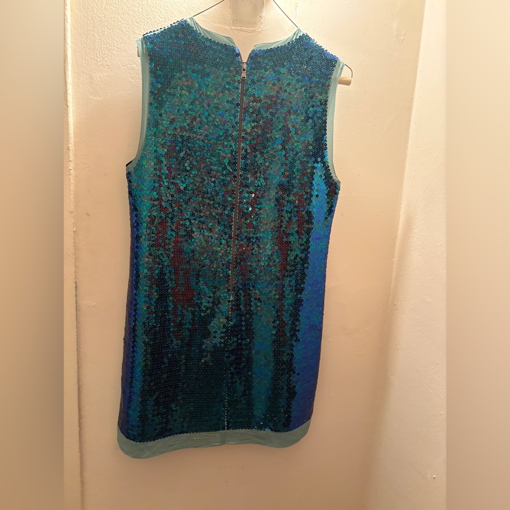 Marc Jacobs mermaid dress comfy but glamorous 
Not to tight not to short